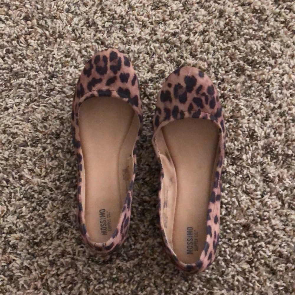 Leopard print ballet flats